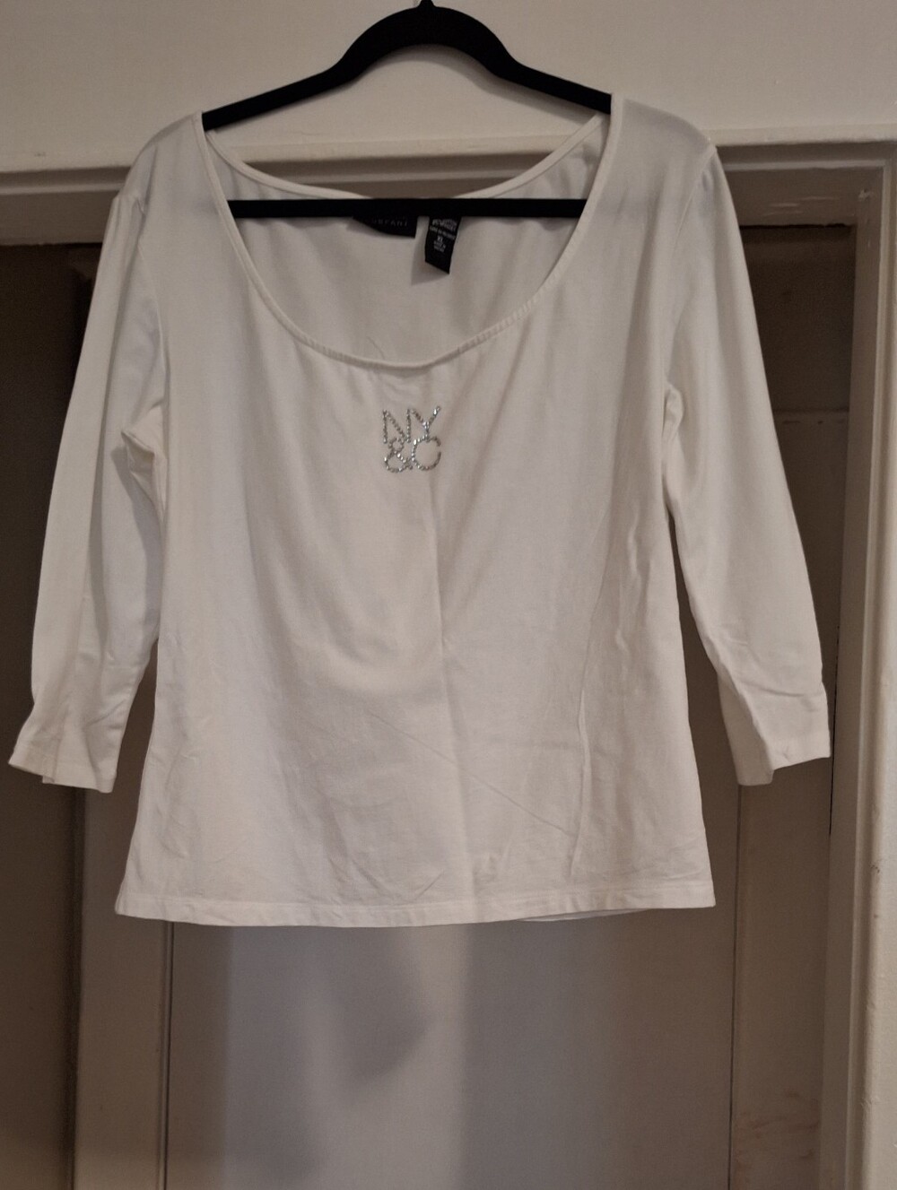 New York & Company White Scoop Neck 3/4 Sleeve Top